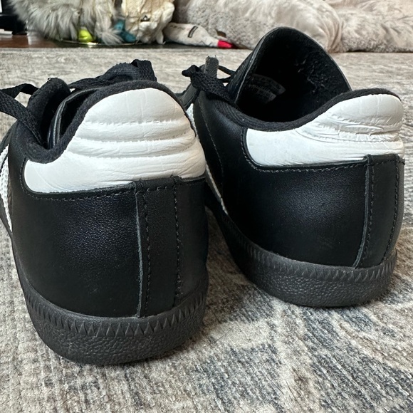 Adidas Samba Classic Men’s Soccer 6.5 - Picture 3 of 6